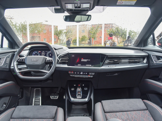 Подержанный 2022 Audi Q5 Etron 50 EV автомобиль с 150KW общей мощностью двигателя и литийным аккумулятором