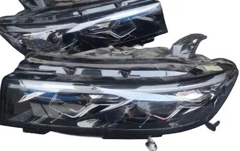 Voyah Dream/Free Auto Spare Parts Фары хвостовые фары Ланту бесплатные запчасти дверные замки