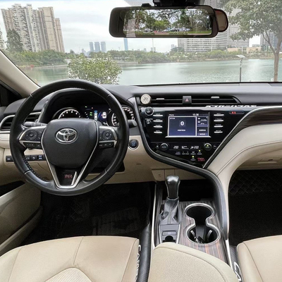 Подержанный Toyota Camry 2019 года мощностью 131 кВт в отличном состоянии и готов к продаже.
