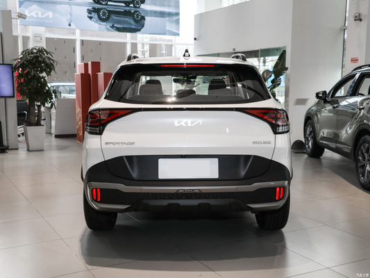 Автомобиль KIA Sportage 2023 газовая/бензиновая внедорожник передний диск задний дисковый тормозная система и металлическая крыша стойка