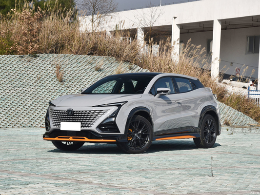 2023 Левое рулевое управление Чанган UNI-T 1.5T Sport Флагманский компактный внедорожник с панорамным крышей