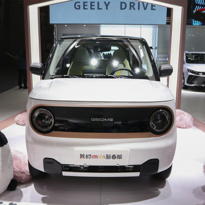 Готовы к выпуску в 2022 году Geely Panda Mini EV 4-местный чисто электрический автомобиль с дальностью 120 км / 200 км