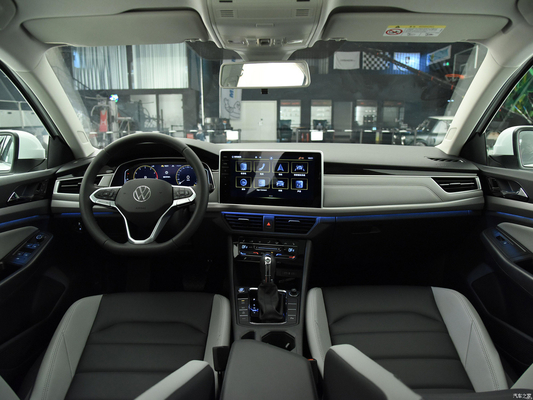 На крыше нет ни одного 2023 Volkswagen Bora 280TSL DSG Zunxing Edition 4-дверный 5-местный седан