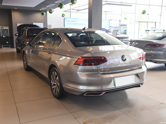 116 кВт Общая мощность двигателя 2022 Маготан Plug-in Hybrid GTE Роскошный 4-дверный 5-местный автомобиль