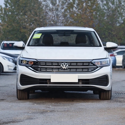 2023 Volkswagen Sagitar 300TSI DSG Leap Version Седан с задней камерой и автоматическим кондиционером