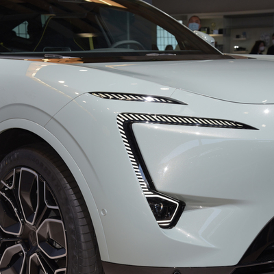 Быстрая зарядка Левый привод Чанган Huawei Avatr 11 Электромобиль EV SUV Транспортный транспортный средства кроссовер