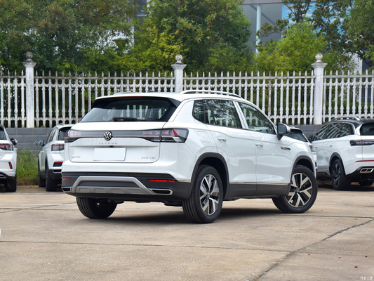 Volkswagen Tayron 300TSI Двухколесный внедорожник Luxury PLUS Advanced Version на 5 мест