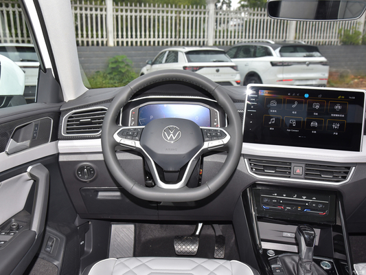 Volkswagen Tayron 300TSI Двухколесный внедорожник Luxury PLUS Advanced Version на 5 мест