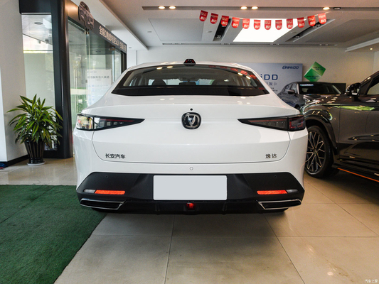2023 Changan Lamore Blue Whale NE1.5T GDI DCT Седан TPMS для безопасного и плавного вождения
