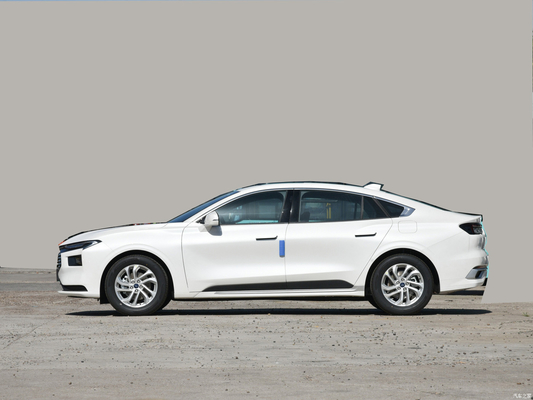 Автоматический кондиционер Ford Mondeo 2023 ECO Boost 180 Shuya Седан Бензиновый автомобиль Евро VI