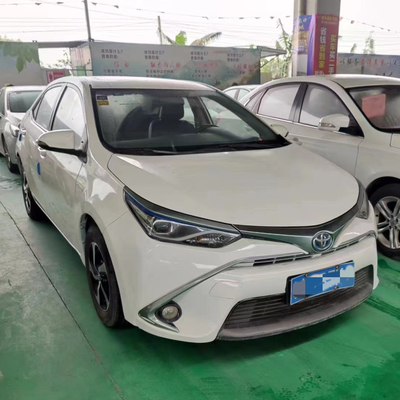 2017 Модель 1.8L Гибридные транспортные средства Toyota Corolla Levin E-CVT Трансмиссия Справедливо использованные автомобили