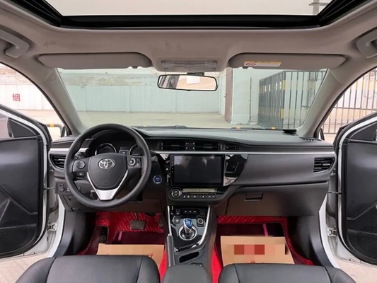 2017 Модель 1.8L Гибридные транспортные средства Toyota Corolla Levin E-CVT Трансмиссия Справедливо использованные автомобили