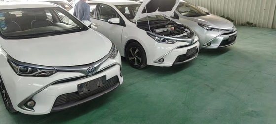 2017 Модель 1.8L Гибридные транспортные средства Toyota Corolla Levin E-CVT Трансмиссия Справедливо использованные автомобили