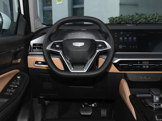 Geely Pro2024 Model 1.5T DCT 5-местный внедорожник 4518*1834*1715 Размеры и современный дизайн