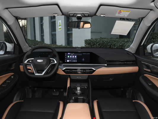 Geely Pro2024 Model 1.5T DCT 5-местный внедорожник 4518*1834*1715 Размеры и современный дизайн
