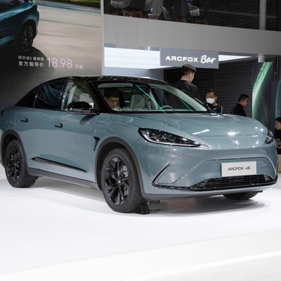 Энергия Baic Arcfox Alpha S 735E 160KW EV Автомобиль высокой скорости Большое пространство Левый привод Долгий путь