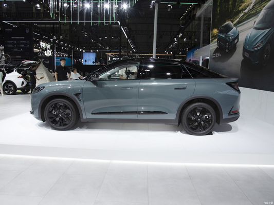 Энергия Baic Arcfox Alpha S 735E 160KW EV Автомобиль высокой скорости Большое пространство Левый привод Долгий путь