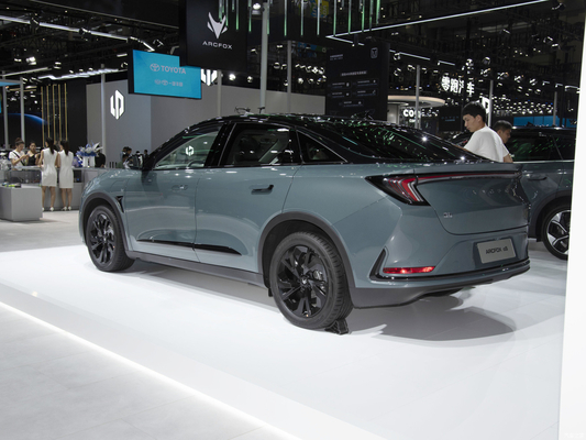 Энергия Baic Arcfox Alpha S 735E 160KW EV Автомобиль высокой скорости Большое пространство Левый привод Долгий путь