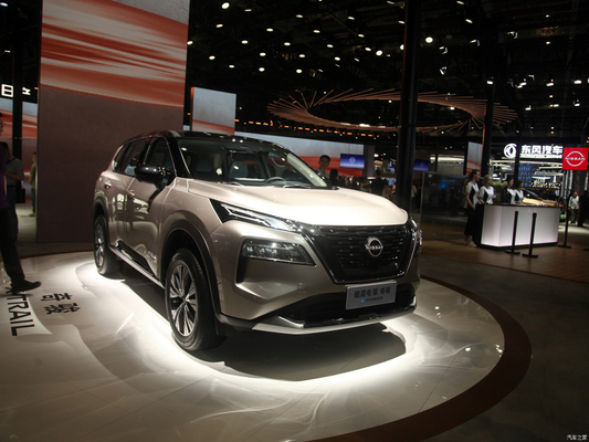 Гибридное топливо Nissan X-trail E-power 2023 Автомобиль бензиновый электропривод Двойной двигатель 4x4 ABS SUV