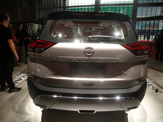 Гибридное топливо Nissan X-trail E-power 2023 Автомобиль бензиновый электропривод Двойной двигатель 4x4 ABS SUV