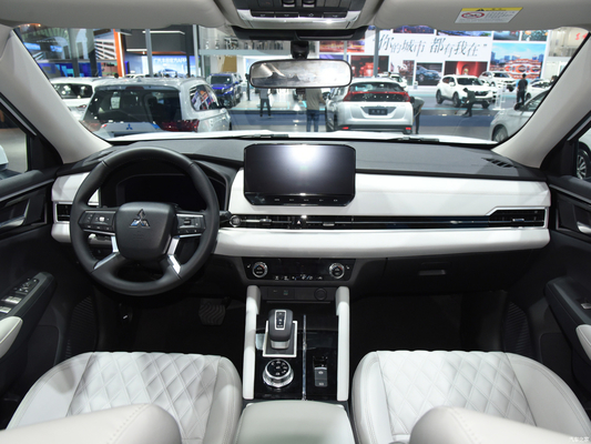Электрическое рулевое управление 2023 Mitsubishi Outlander 1.5T Четырехколесное приводное внедорожник Zunyao