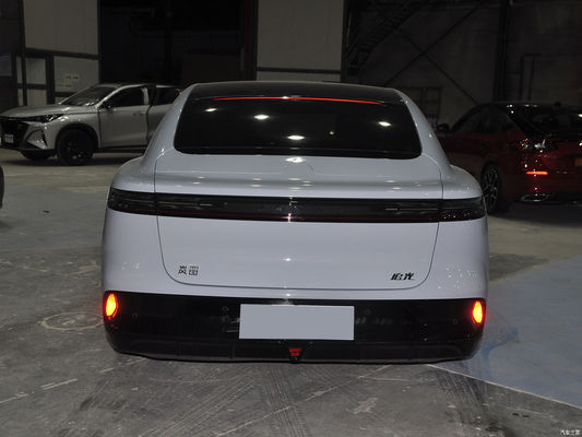 Дальность действия 375 кВт VOYAH 4-дверный 5-местный седан с диапазоном CLTC 730 км