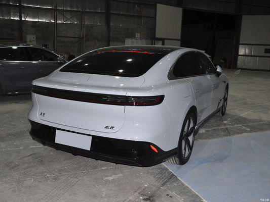 Дальность действия 375 кВт VOYAH 4-дверный 5-местный седан с диапазоном CLTC 730 км