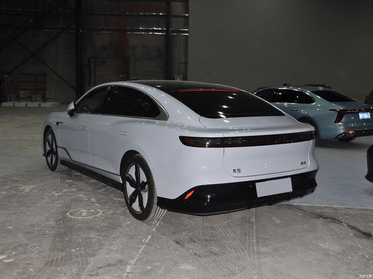 Дальность действия 375 кВт VOYAH 4-дверный 5-местный седан с диапазоном CLTC 730 км