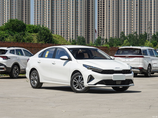 2023 Kia K3 Седан светодиодные фары двигатель с естественной аспирацией и низким расходом топлива