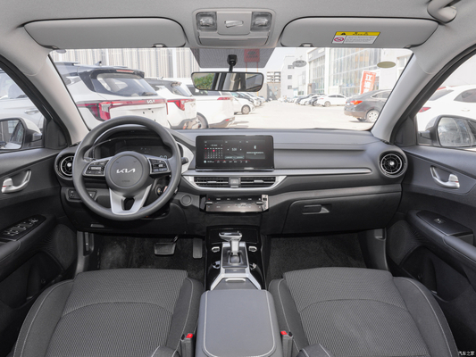 2023 Kia K3 Седан светодиодные фары двигатель с естественной аспирацией и низким расходом топлива