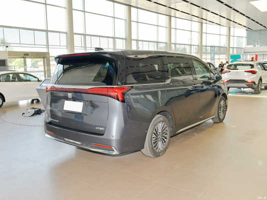 Buick Century 2023 MPV 2.0T 5 дверей 7 мест Электрический парковочный тормоз для плавного вождения
