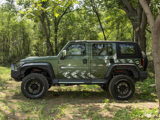 2024 BAIC BJ40 Многофункциональный внедорожник с электрическим зеркалом заднего вида и ESC