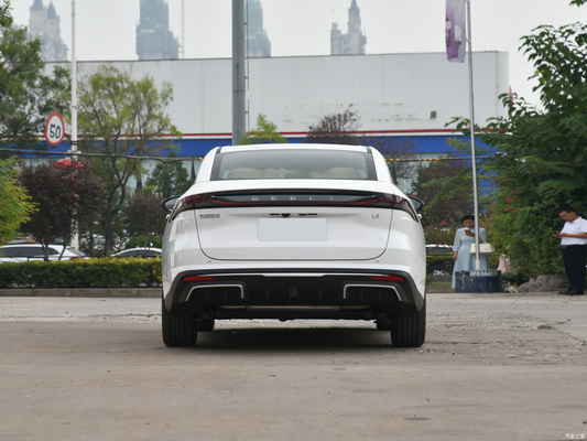 Geely Galaxy L6 2023 60 км Гибридный PLUS Седан 1.5T Электрический автомобиль для CLTC 60k