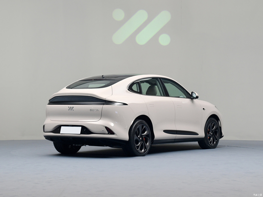 2023 IM LS6 MAX Сверхпроизводительный электромобиль 702КМ сверхдлинный диапазон и сиденья для 5 человек