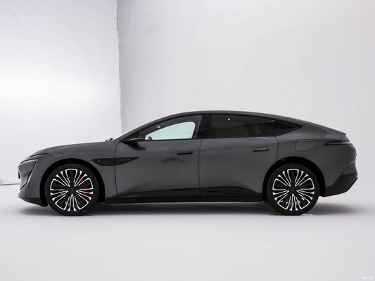 2023 Avatar 12 SUV с двойными двигателями и общей мощностью 425 кВт в модели, запущенной Huawei Changan
