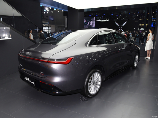 520KM CLTC Левый руль 2024 Hycan A06 PLUS Чистый электрический роскошный автомобиль для производительности
