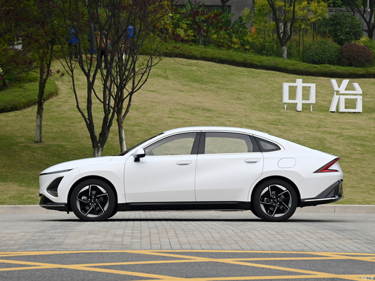 Улинг Сингуанг 2023 150 Advanced Hybrid Седан 4-дверный 5-местный 105 км Чистоэлектрический диапазон