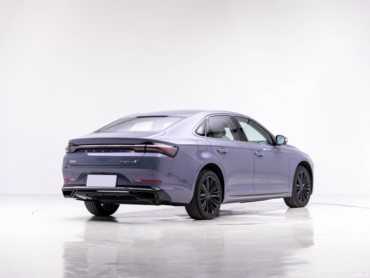 Geely Preface L 1.5TD Гибридный роскошный седан с 4 передними переключениями и передним 1 задним 1 радаром