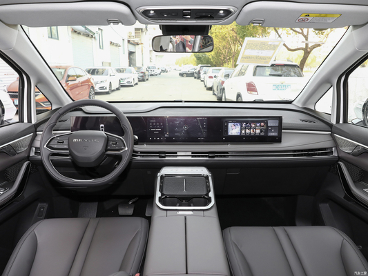 Светодиодные фары 2023 MAXUS G70 2.0T MPV Автоматическая роскошная версия с передним приводом