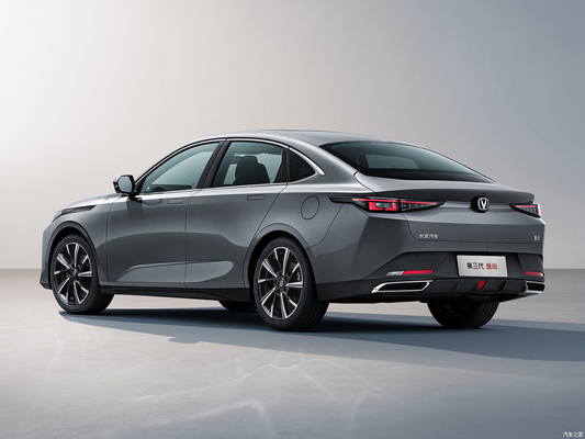 Чанган Eado 2024 1.5T GDI Автоматический флагман бензиновый автомобиль Доступный 4 двери 5 мест