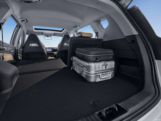 2024 Geely Haoyue Pro 1.5T DCT Zongheng бензиновый автомобиль 4518*1834*1715 Максимальная скорость 190 км/ч