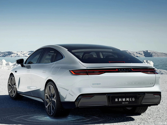 200 кВт Одномотор 2024 Geely Galaxy Yinhe E8 665 км Starship Voyage Edition Энергетическое транспортное средство