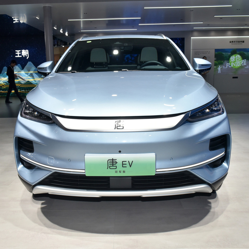 2023 BYD TANG EV 4WD AWD SUV с электрическим дальностью 635 км и временем быстрой зарядки 0,5 ч.