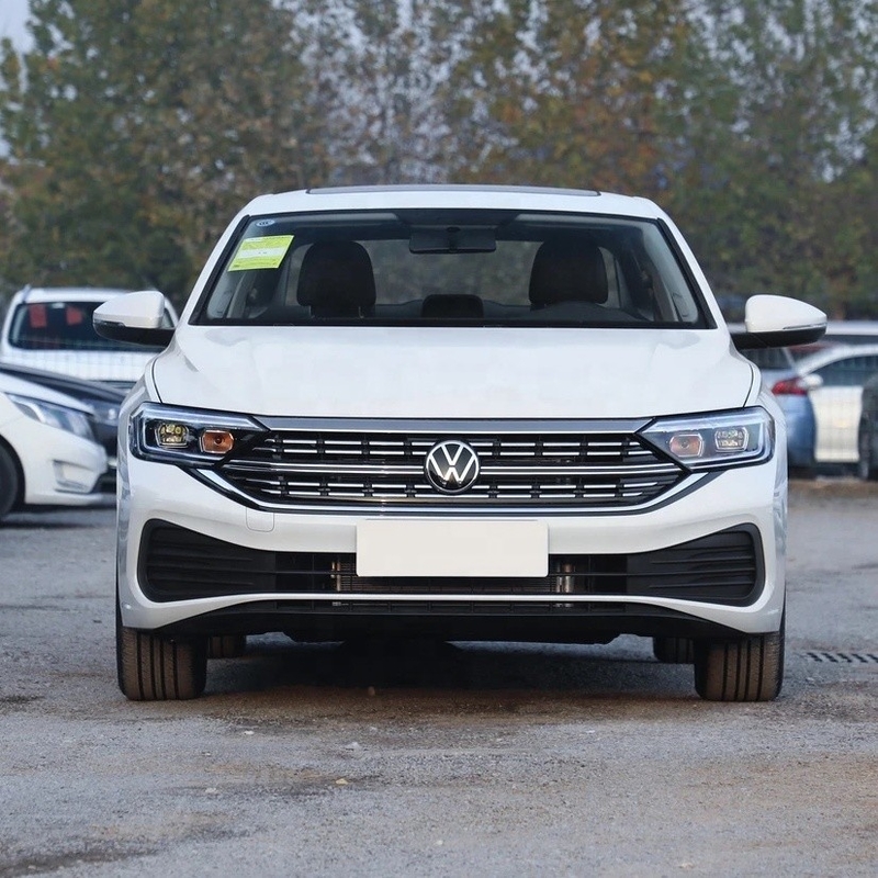 2023 Volkswagen Sagitar 300TSI DSG Leap Version Седан с задней камерой и автоматическим кондиционером