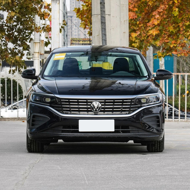 2024 Volkswagen Passat 280TSIM Business Edition 4-дверный 5-местный седан с крышным стойкой