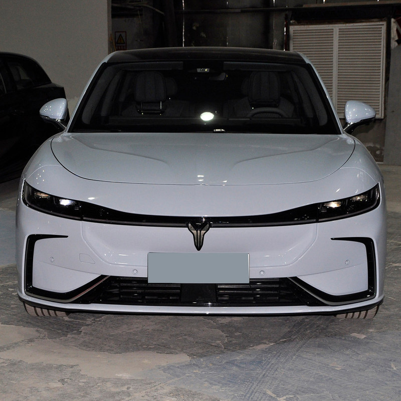 Дальность действия 375 кВт VOYAH 4-дверный 5-местный седан с диапазоном CLTC 730 км