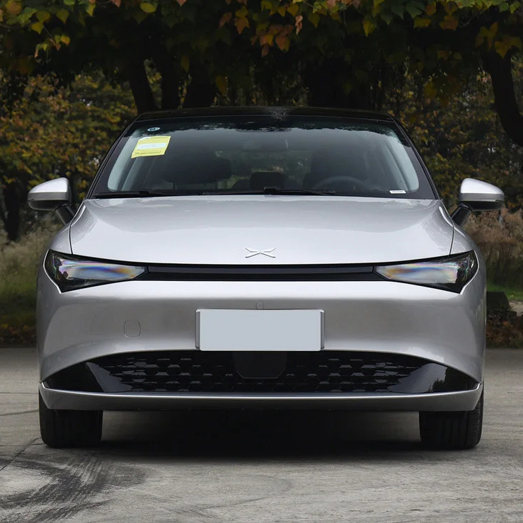 Максимальная скорость 170 км 2023 Xpeng P5 500 Энергетический автомобиль с 4-дверной 5-местной конструкцией кузова